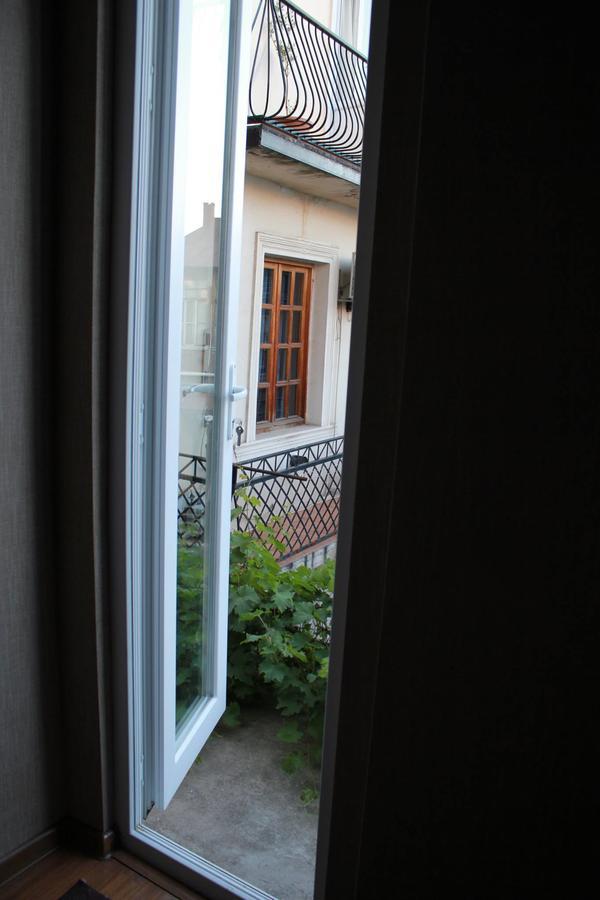 Hotel White Neptun Georgia Tbilisi Esterno foto