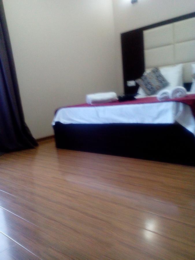 Hotel White Neptun Georgia Tbilisi Esterno foto