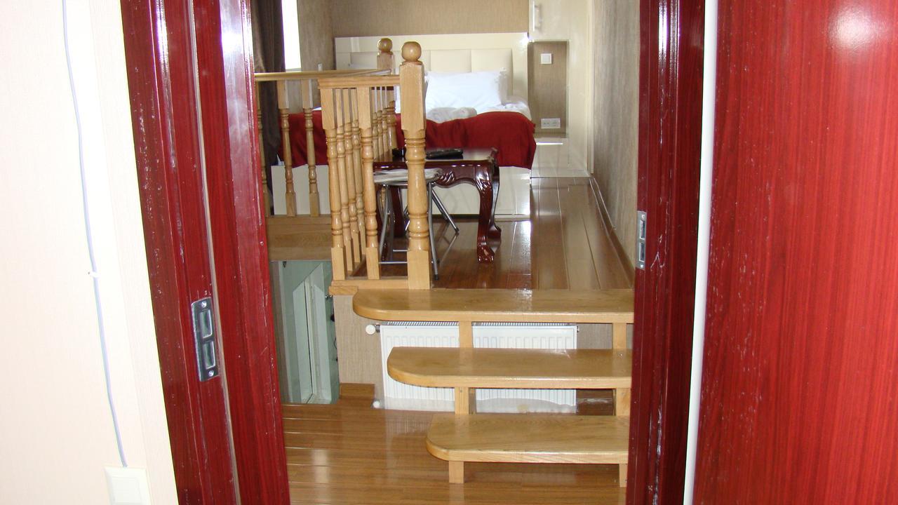 Hotel White Neptun Georgia Tbilisi Esterno foto