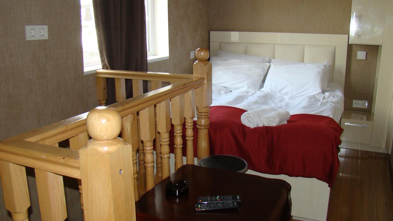 Hotel White Neptun Georgia Tbilisi Esterno foto